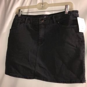 NEW H&M black denim skirt size 10